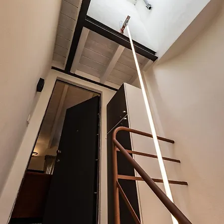 Appartamento A Nest Among The Roof Of Center Parma